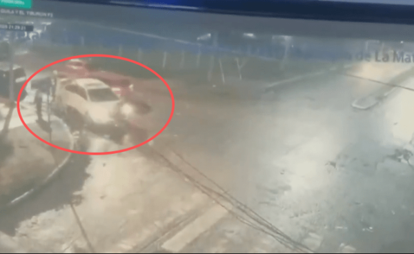 配资宝 阿根廷发生一宗骇人听闻的毒枭血案，三名年轻女子参加派对误上贩毒团伙车辆遭性侵杀害，过程被全程直播